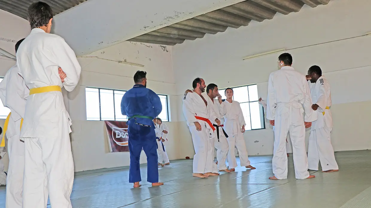 Estágio e graduação de alunos da secção de Ju-jitsu do Goleganense