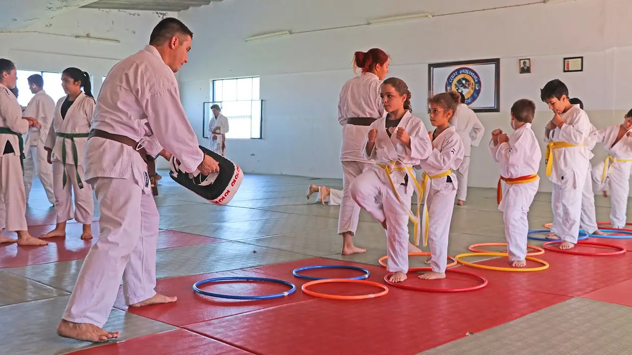 Estágio e graduação de alunos da secção de Ju-jitsu do Goleganense