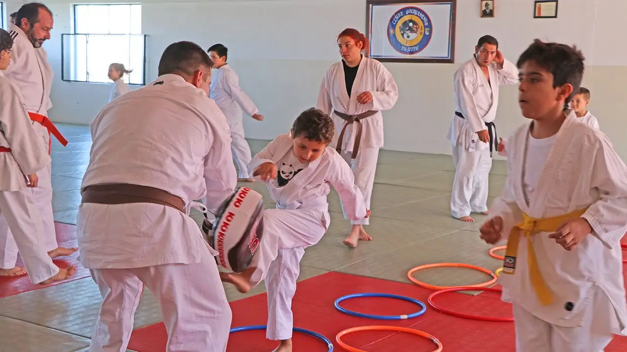 Estágio e graduação de alunos da secção de Ju-jitsu do Goleganense