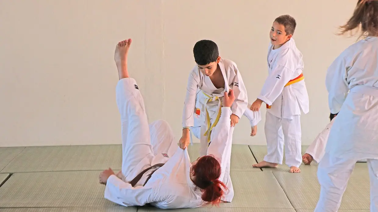 Estágio e graduação de alunos da secção de Ju-jitsu do Goleganense