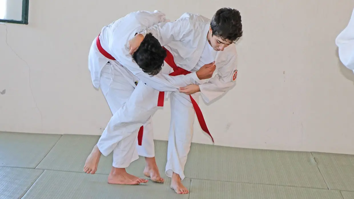 Estágio e graduação de alunos da secção de Ju-jitsu do Goleganense