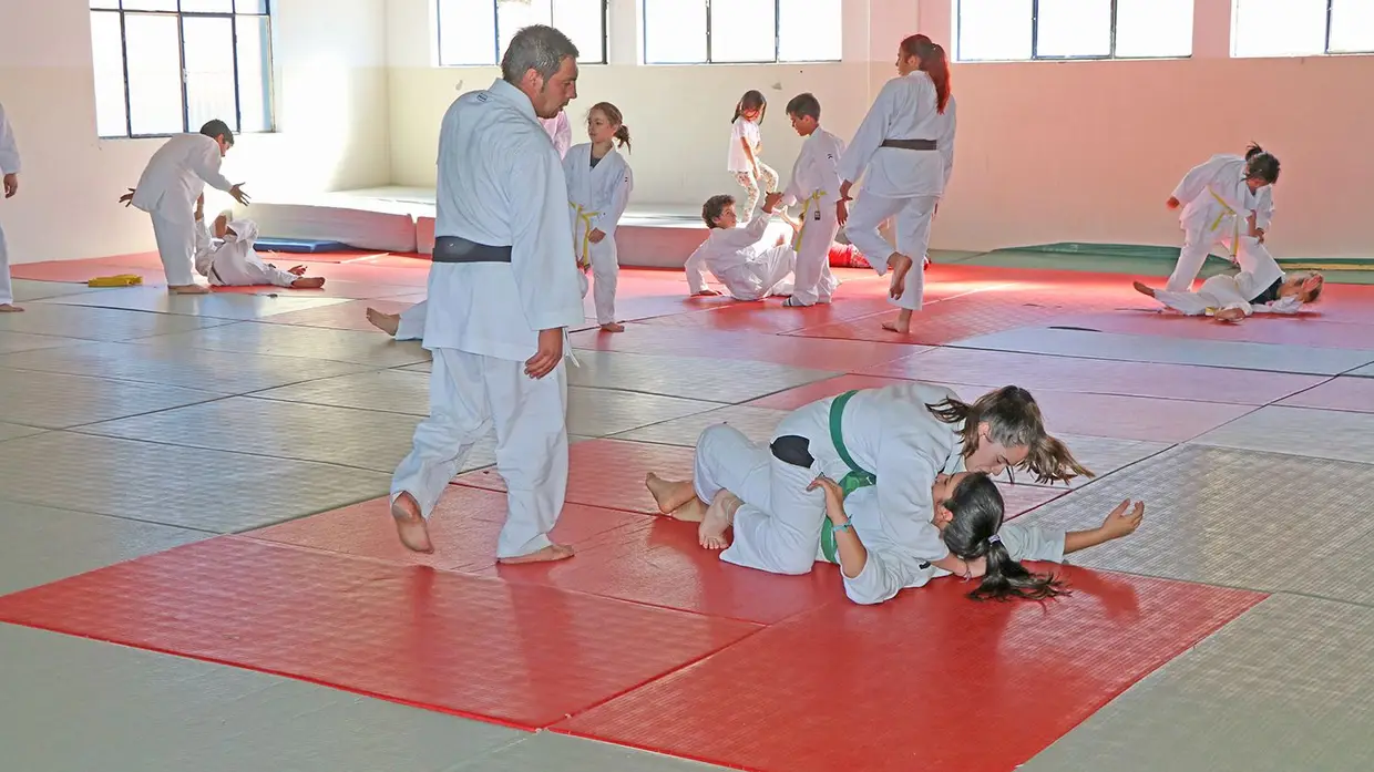 Estágio e graduação de alunos da secção de Ju-jitsu do Goleganense