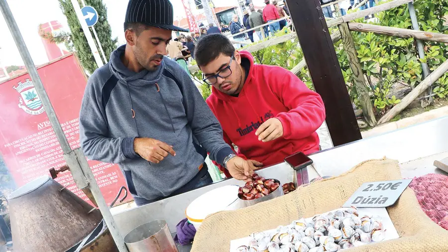 Na Feira da Golegã não pode faltar a castanha assada Na Feira da Golegã não pode faltar a castanha assada