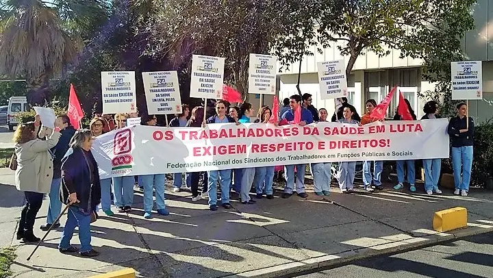 Concentração de trabalhadores do Hospital de Santarém
