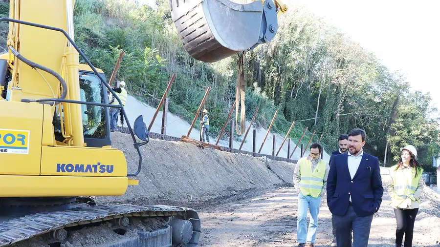 Obras nas barreiras de Santarém decorrem com muitos cuidados Obras nas barreiras de Santarém decorrem com muitos cuidados