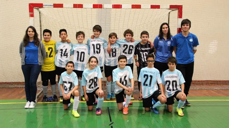 Infantis do Vitória de Santarém vencem Torneio de Abertura em futsal
