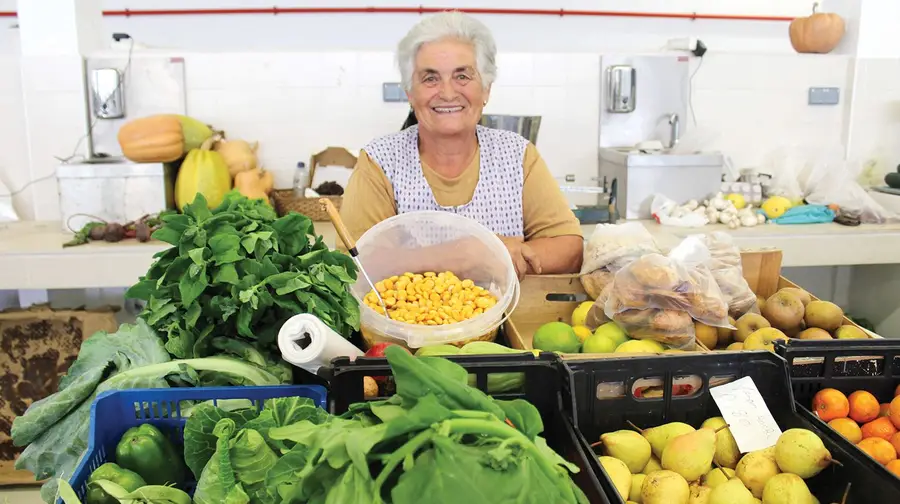 No mercado de Rio Maior a maioria dos vendedores é das Caldas da Rainha No mercado de Rio Maior a maioria dos vendedores é das Caldas da Rainha