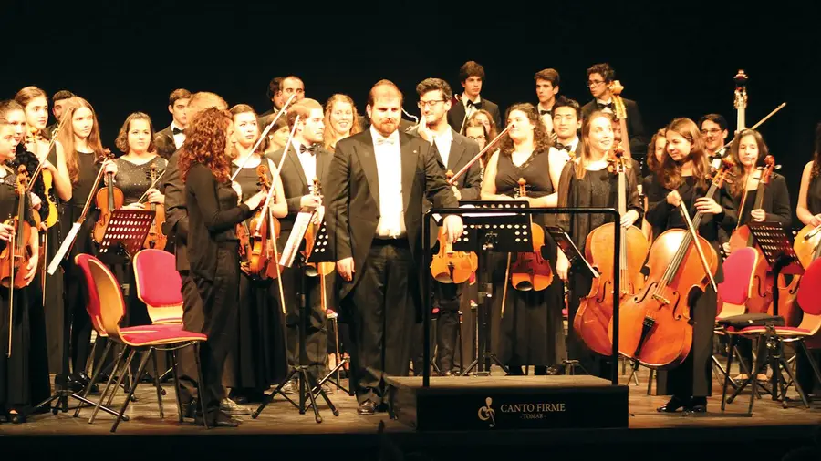 Orquestra Sinfónica de Thomar precisa de mecenas para ganhar asas Orquestra Sinfónica de Thomar precisa de mecenas para ganhar asas