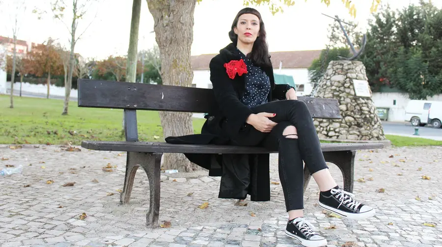 “Pensava que era o amor da minha vida até ao dia em que me apertou o pescoço” “Pensava que era o amor da minha vida até ao dia em que me apertou o pescoço”