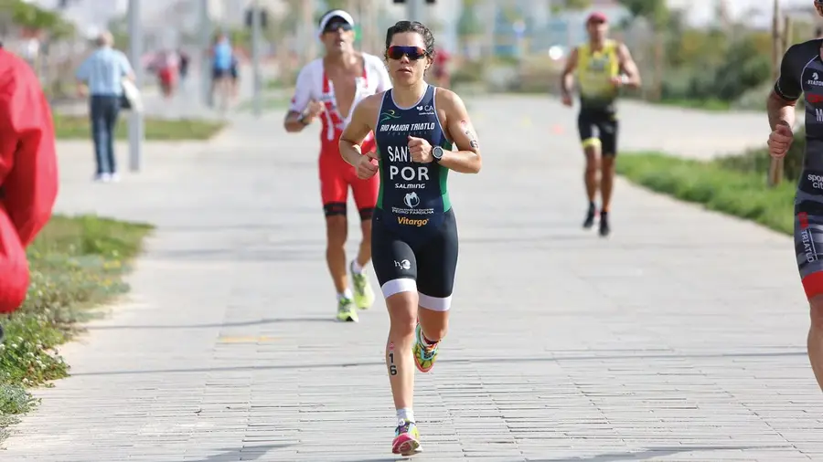 Ana Filipa Santos tricampeã nacional de Triatlo Longo Ana Filipa Santos tricampeã nacional de Triatlo Longo