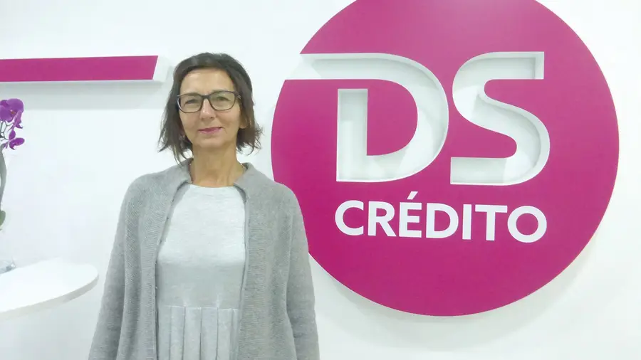 Zulmira Gonçalves é directora da agência DS Crédito de Salvaterra de Magos Zulmira Gonçalves é directora da agência DS Crédito de Salvaterra de Magos