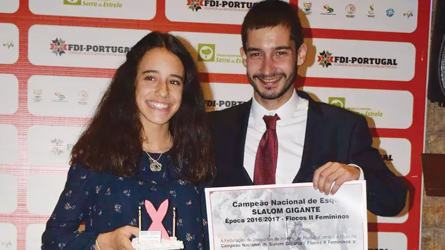 Marta Carvalho recebe prémios na Gala da Federação de Desportos de Inverno
