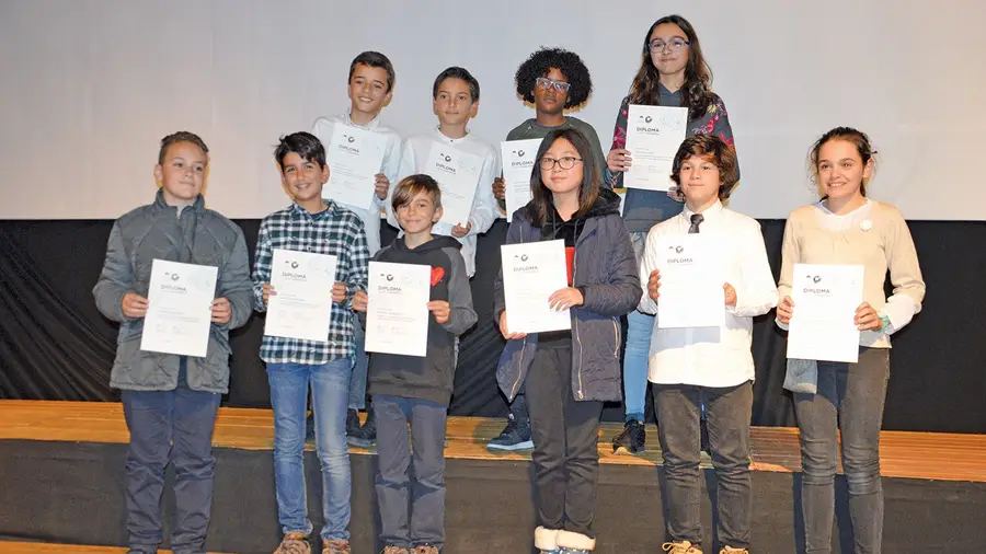 Ensino secundário arranca no próximo ano lectivo na Fundação CEBI Ensino secundário arranca no próximo ano lectivo na Fundação CEBI