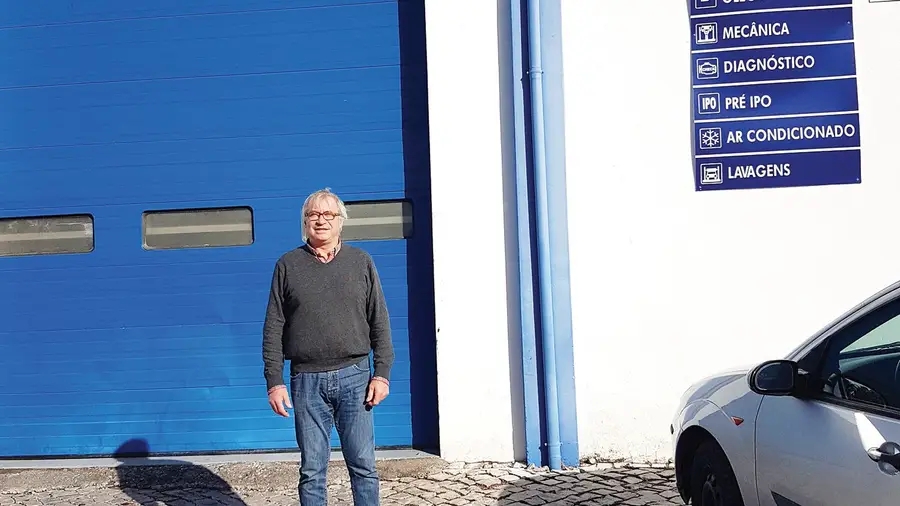 EspertoCar de Francisco Esperto na Zona Industrial de Rio Maior EspertoCar de Francisco Esperto na Zona Industrial de Rio Maior