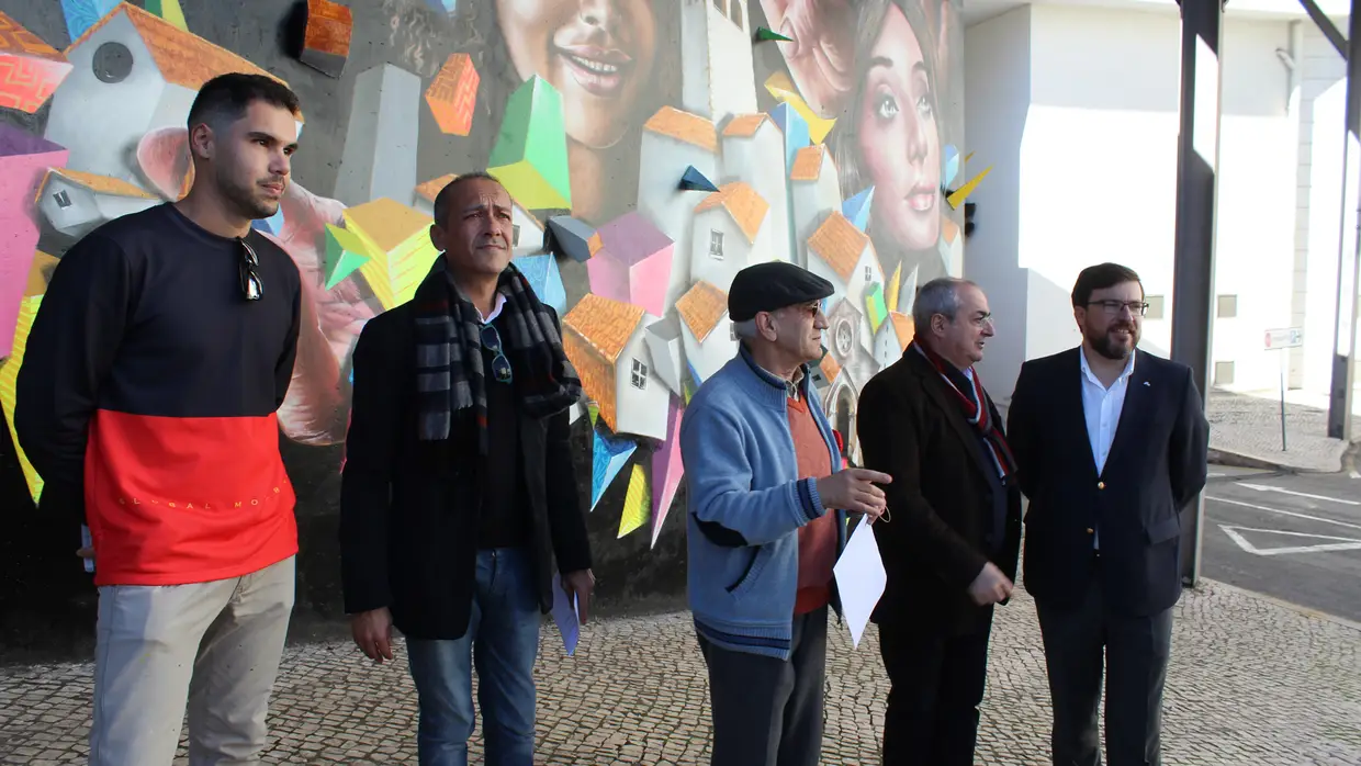 Inauguração do mural "Dream Walkers" de Francisco Camilo