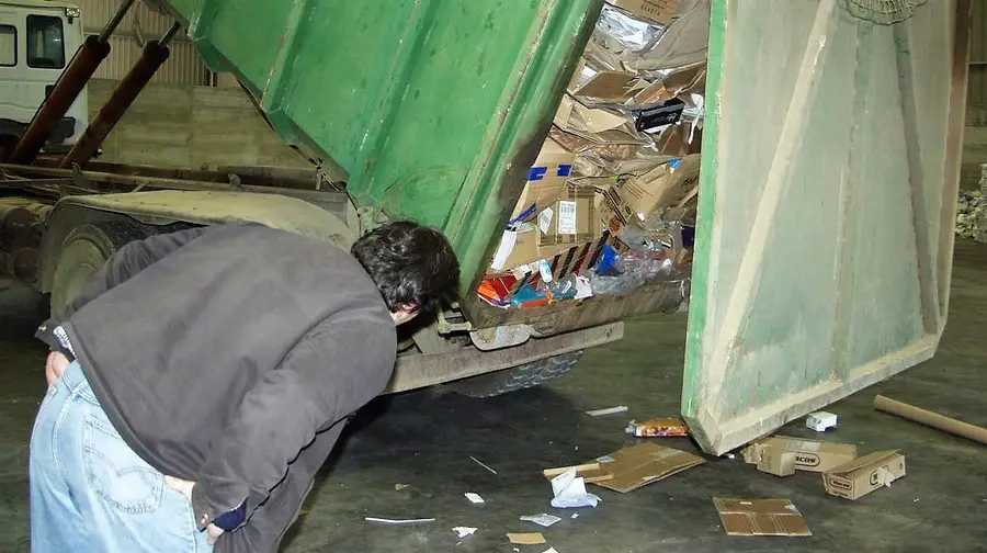 Funcionário da Resitejo morre atropelado por camião do lixo