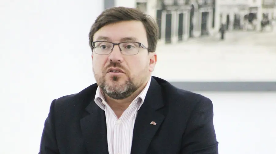 Bancada do PSD afronta Ricardo Gonçalves com propostas para o orçamento fora do prazo Bancada do PSD afronta Ricardo Gonçalves com propostas para o orçamento fora do prazo