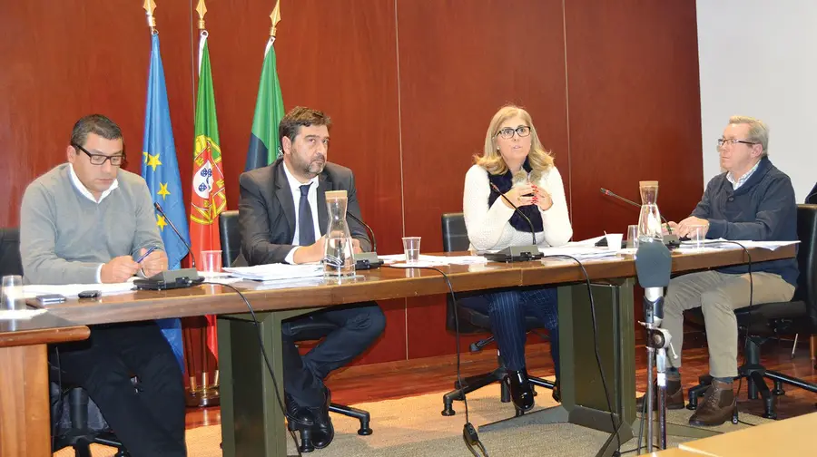 Autarcas de Alpiarça acusam CTT de ter agido de má-fé na intenção de encerrar serviços Autarcas de Alpiarça acusam CTT de ter agido de má-fé na intenção de encerrar serviços