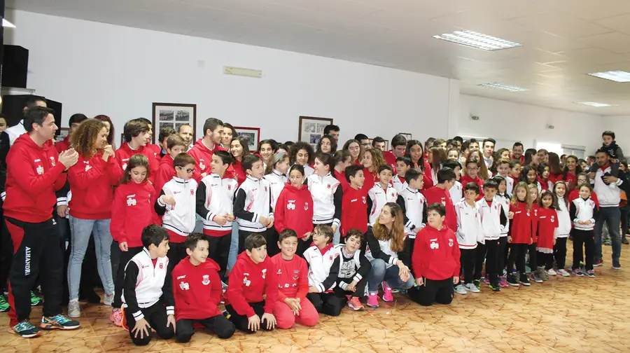 Triatlo do Alhandra Sporting Club alia a formação aos títulos