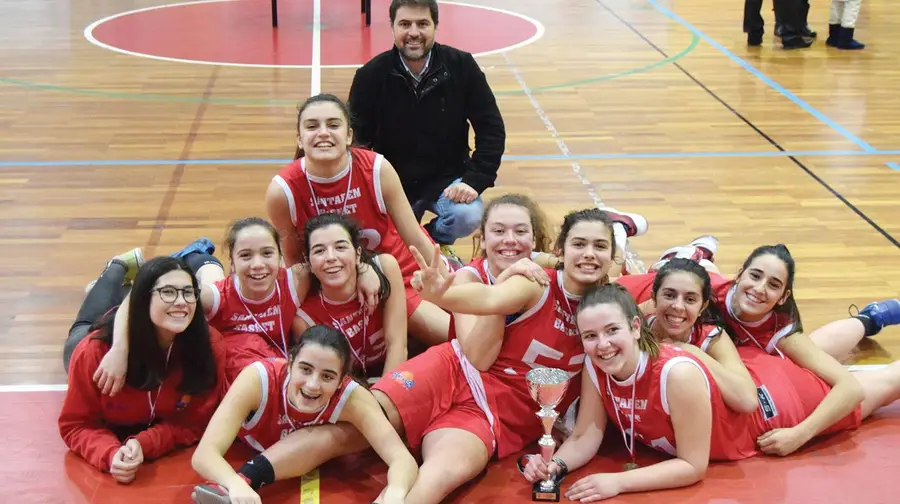 Santarém Basket campeão distrital  de sub 19 femininos