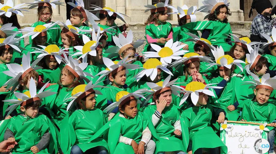 Mais de 2.500 crianças abrem Carnaval em Santarém sob o lema do Património Cultural
