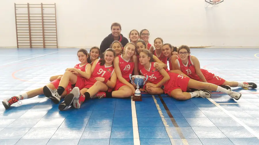 Meninas do Santarém Basket campeãs regionais sub 14