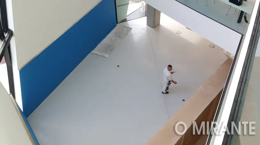 Barulho de obras incomoda leitores da biblioteca de Vila Franca de Xira Barulho de obras incomoda leitores da biblioteca de Vila Franca de Xira
