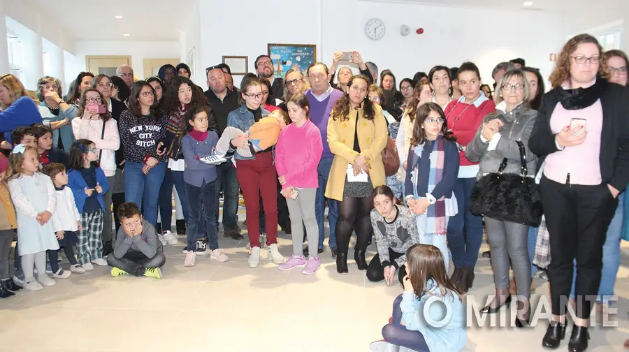 Custou mas foi e a renovada escola de Almoster já funciona em pleno Custou mas foi e a renovada escola de Almoster já funciona em pleno