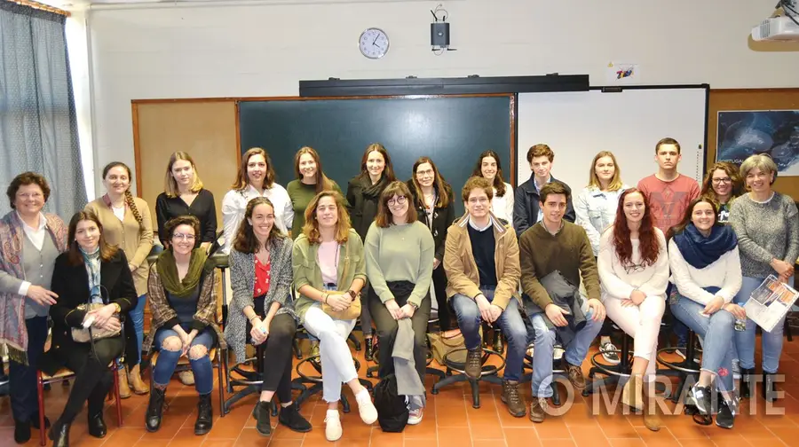 Jovens de Azambuja projectam futuro fora do concelho Jovens de Azambuja projectam futuro fora do concelho