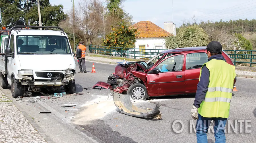 Condutora morre em colisão em Santarém