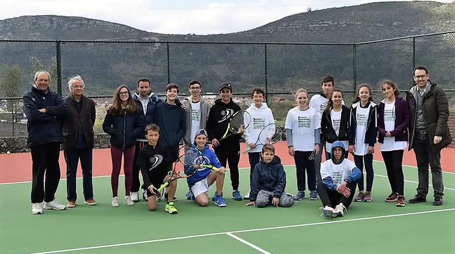 Novo campo de ténis em Minde para servir a comunidade