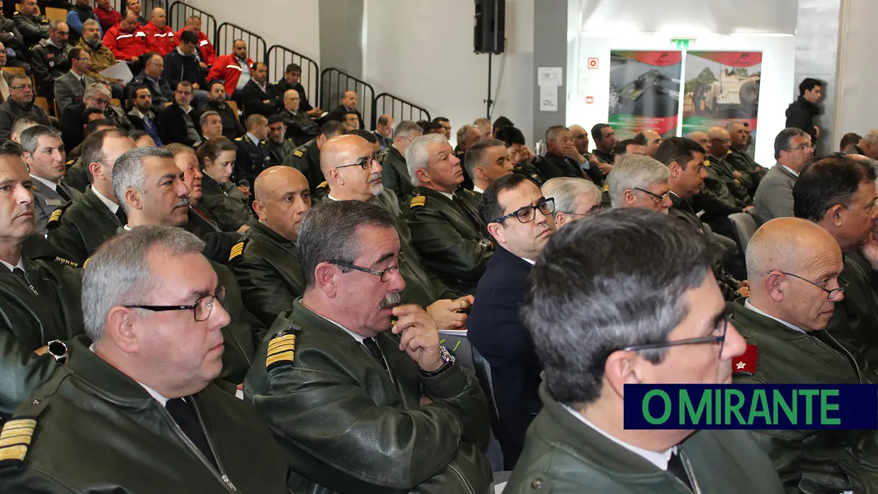 Seminário em Abrantes sobre Apoio Militar de Emergência