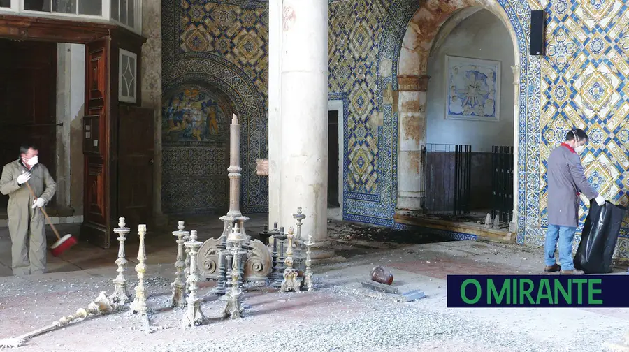 Câmara de Santarém recupera igreja da Ribeira que ameaça ruína Câmara de Santarém recupera igreja da Ribeira que ameaça ruína