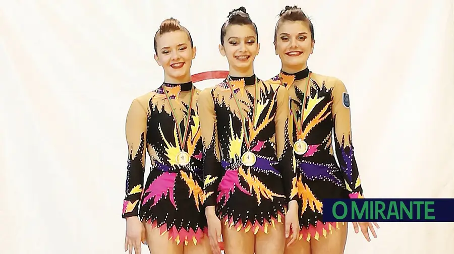 Ginásio Clube de Tomar em bom plano no distrital de ginástica acrobática Ginásio Clube de Tomar em bom plano no distrital de ginástica acrobática
