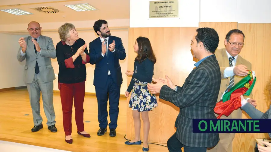 Maria da Luz Rosinha homenageada pela sua sagacidade e dedicação ao próximo Maria da Luz Rosinha homenageada pela sua sagacidade e dedicação ao próximo