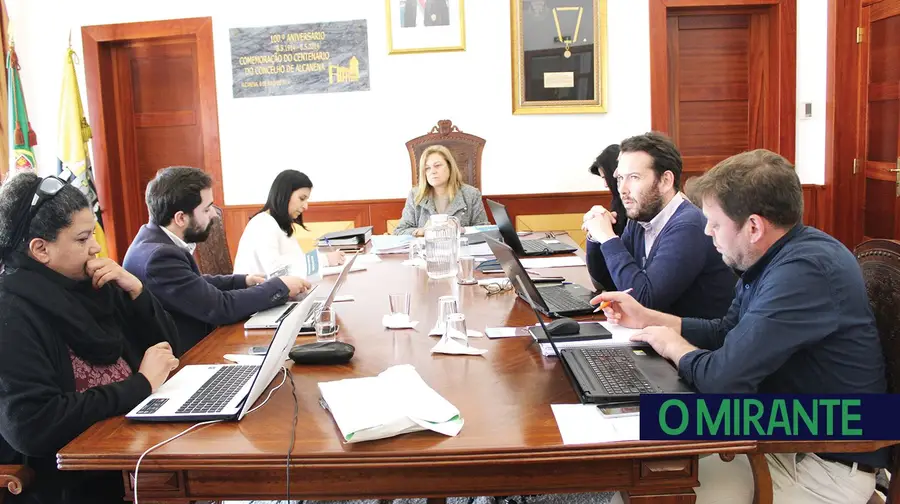 Câmara de Alcanena com resultado positivo pela primeira vez na história Câmara de Alcanena com resultado positivo pela primeira vez na história
