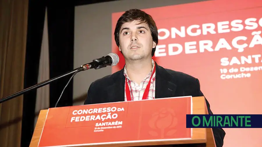 Presidente de Abrantes nomeia novo secretário de apoio Presidente de Abrantes nomeia novo secretário de apoio