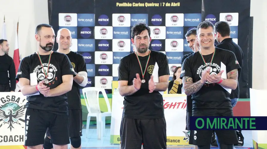 Euterpe Alhandrense estreia-se no stick-fighting com títulos nacionais