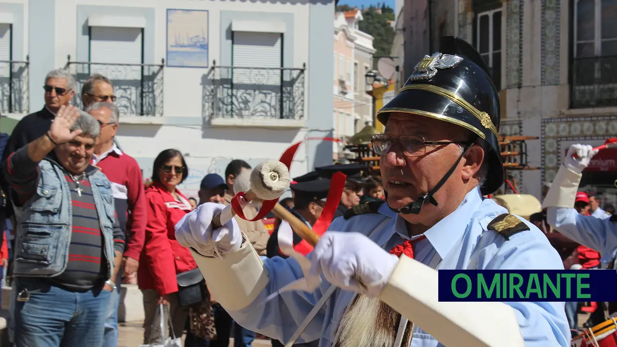 Associação dos Bombeiros Voluntários de Vila Franca de Xira apresenta novas viaturas nas comemorações do seu 136º aniversário