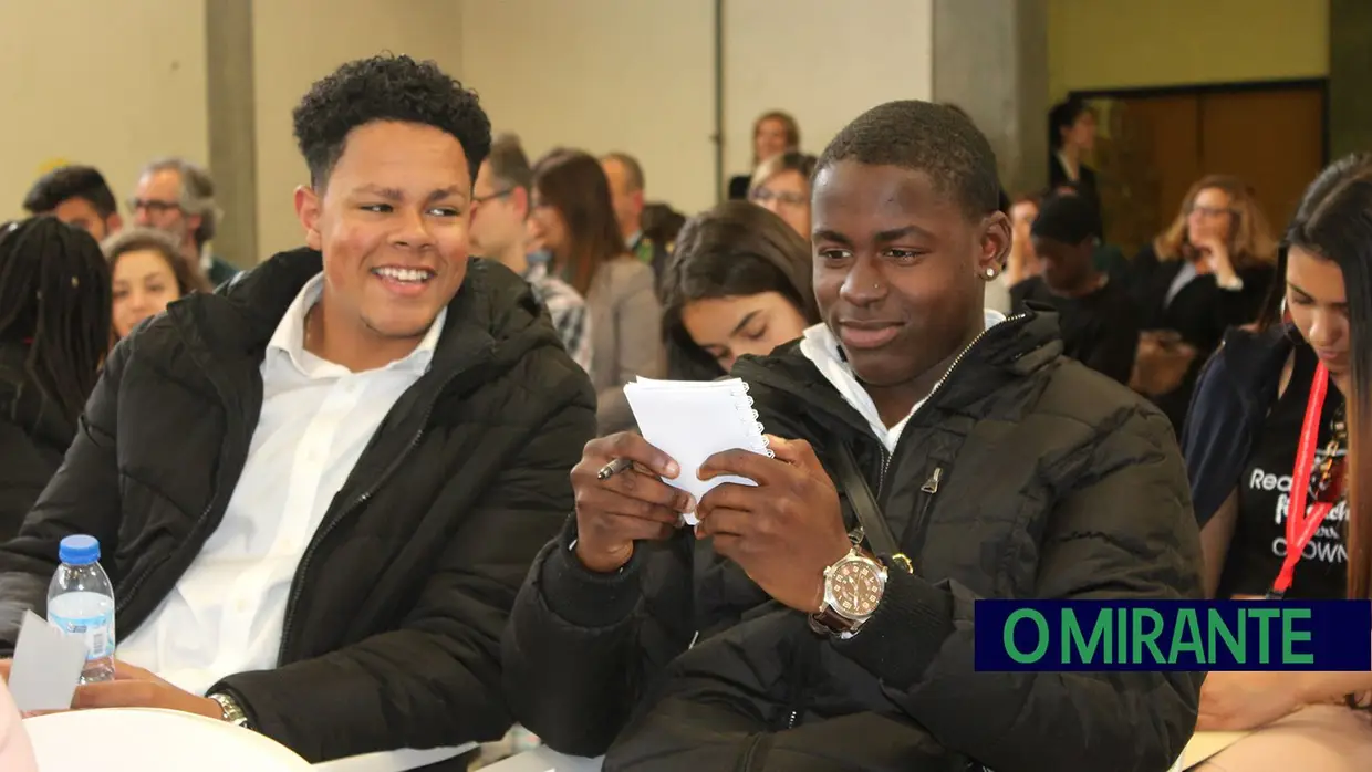 Jovens debatem igualdade de género em Vila Franca de Xira