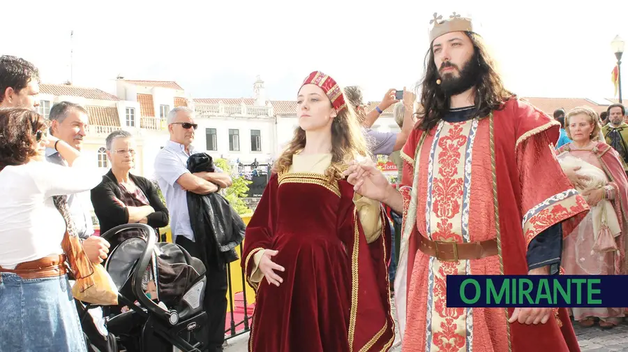 Feira Medieval de Torres Novas com Mestre António como figura central