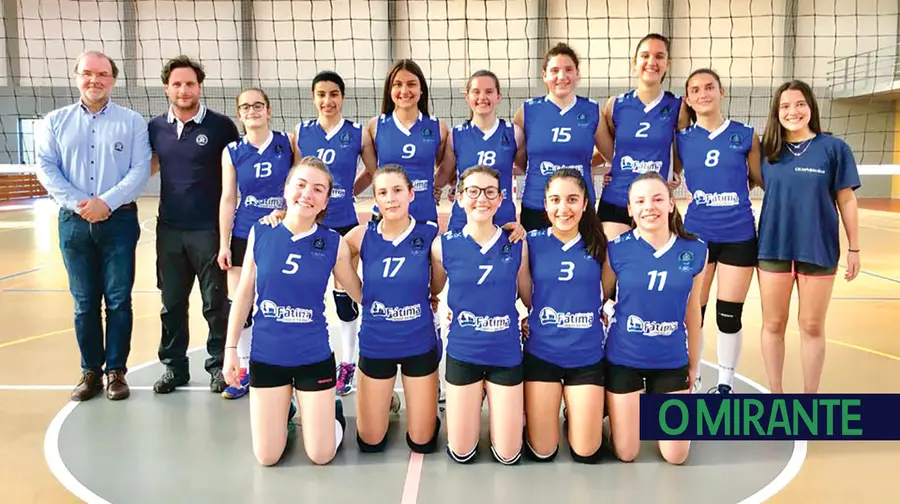 Meninas de Colégio de Fátima disputam título nacional de voleibol