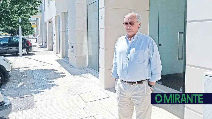 Moradores da Urbanização de São Roque sem direito a usar as garagens Moradores da Urbanização de São Roque sem direito a usar as garagens
