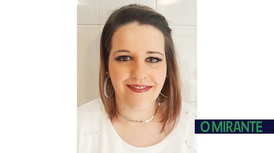 Mónica Ribeiro Fazendeiro Suzana Mónica Ribeiro Fazendeiro Suzana