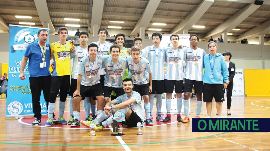 Vitória de Santarém vence três finais do seu torneio de futsal