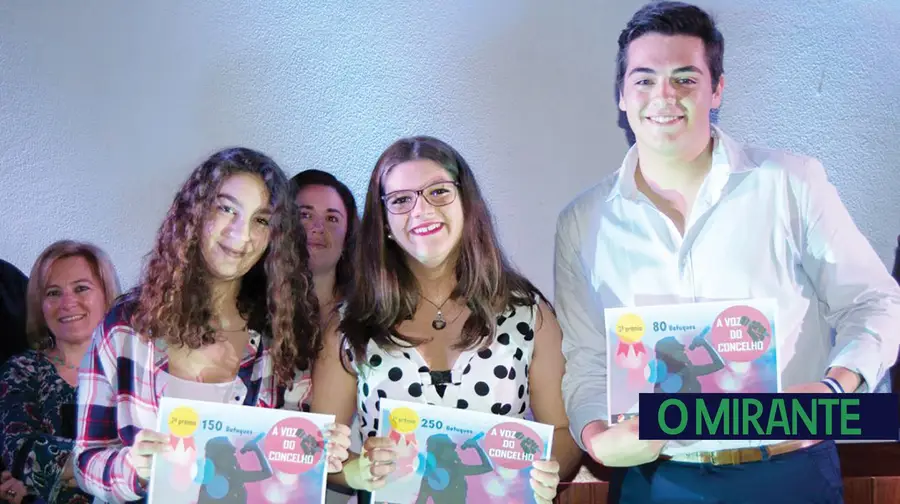 Sofia Cecílio vence concurso “Voz do Concelho” de Salvaterra de Magos Sofia Cecílio vence concurso “Voz do Concelho” de Salvaterra de Magos