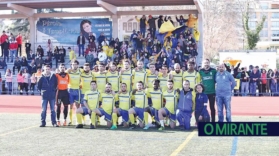 Glória do Ribatejo subiu à 1ª distrital de futebol