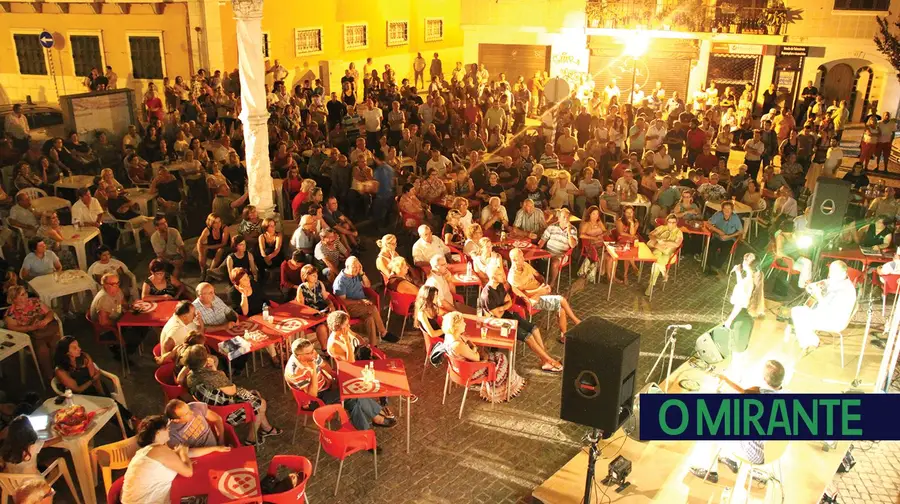 Mico da Câmara Pereira e Marta Rosa abrem as Noites no Largo do Pelourinho em Alverca Mico da Câmara Pereira e Marta Rosa abrem as Noites no Largo do Pelourinho em Alverca