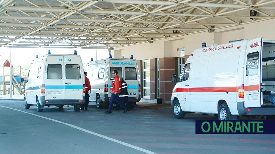 Bombeiros de Constância suspendem contrato com CHMT para transporte de doentes