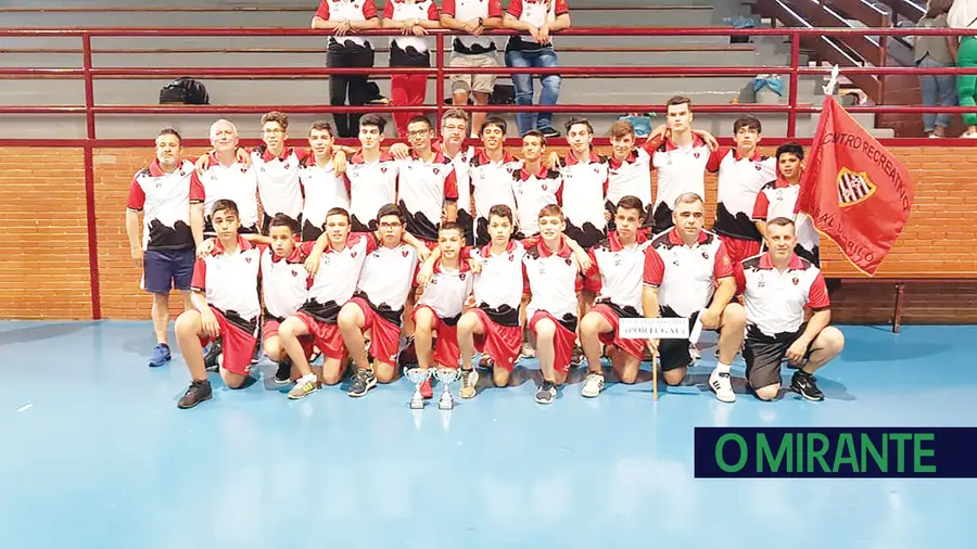 Futsal do Casal do Grilo representa Portugal em torneio nas Astúrias